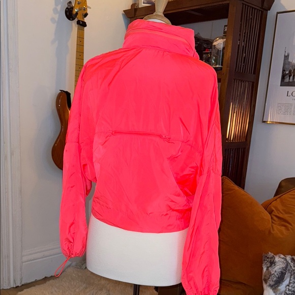 Zara Neon Pink Utility Jacket with Hood and Cropped Fit - Picture 3 of 3
